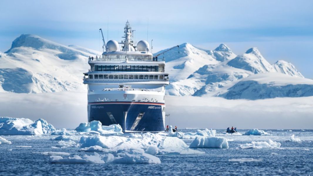 images/Cruise/Hapag%20Lloyd/Route%201%20INS2402/3.%20INS%20in%20Antarctica.jpg#joomlaImage://local-images/Cruise/Hapag Lloyd/Route 1 INS2402/3. INS in Antarctica.jpg?width=1000&height=563