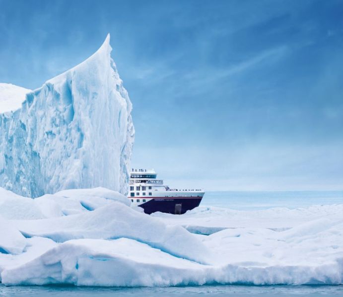 images/Cruise/Hapag%20Lloyd/Route%201%20INS2402/2.%20Boeg%20INS.jpg#joomlaImage://local-images/Cruise/Hapag Lloyd/Route 1 INS2402/2. Boeg INS.jpg?width=800&height=695