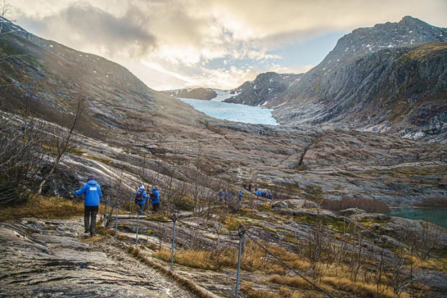 images/Cruise/Hapag%20Lloyd/ROUTE%2008%20-%20NAT2436/10-Svartisen-032-.jpg#joomlaImage://local-images/Cruise/Hapag Lloyd/ROUTE 08 - NAT2436/10-Svartisen-032-.jpg?width=800&height=534