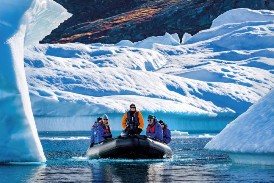 images/Cruise/Hapag%20Lloyd/ROUTE%2002%20-%20INS2412/4.%20Zodiac%20TOP.jpg#joomlaImage://local-images/Cruise/Hapag Lloyd/ROUTE 02 - INS2412/4. Zodiac TOP.jpg?width=800&height=534